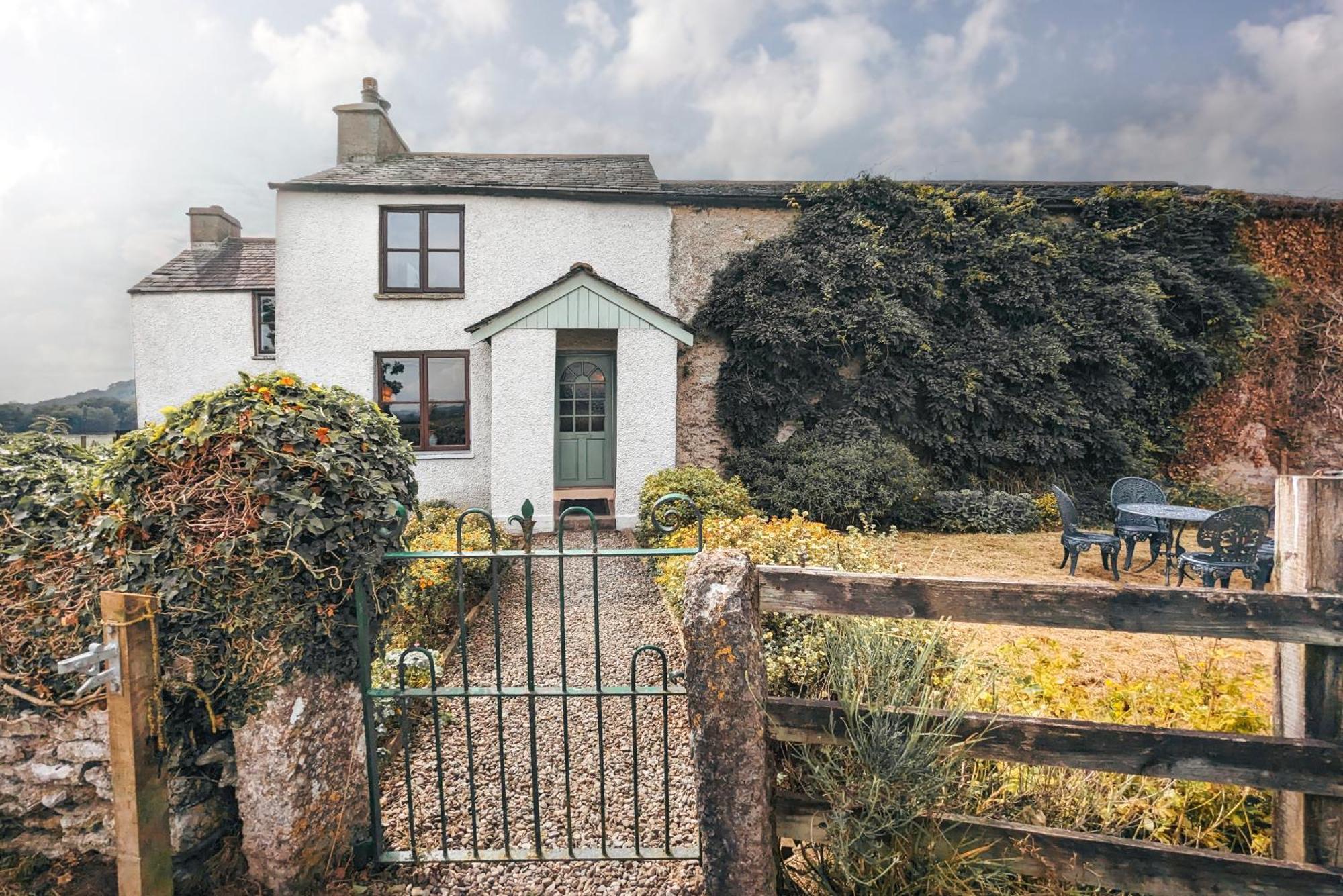 The Gilpin Farmhouse, Lake District Getaway Levens Buitenkant foto